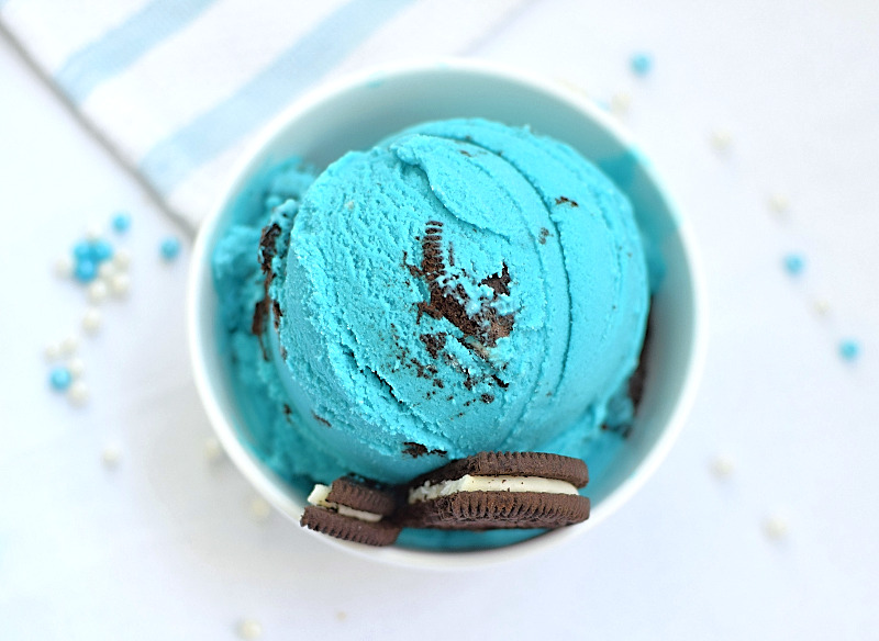 Cookie monster ice cream with Oreo garnish.