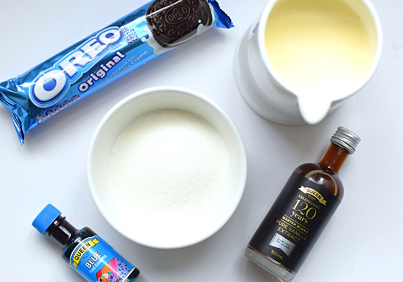 Ingredients to make cookie monster ice cream