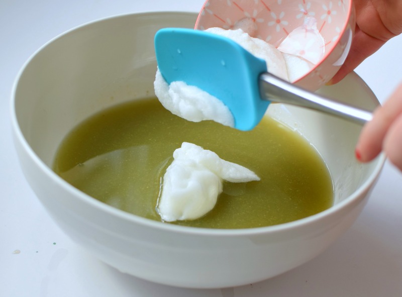 Adding egg whites to feijoas