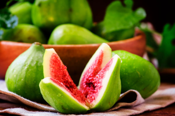 Fresh Figs in a bowl