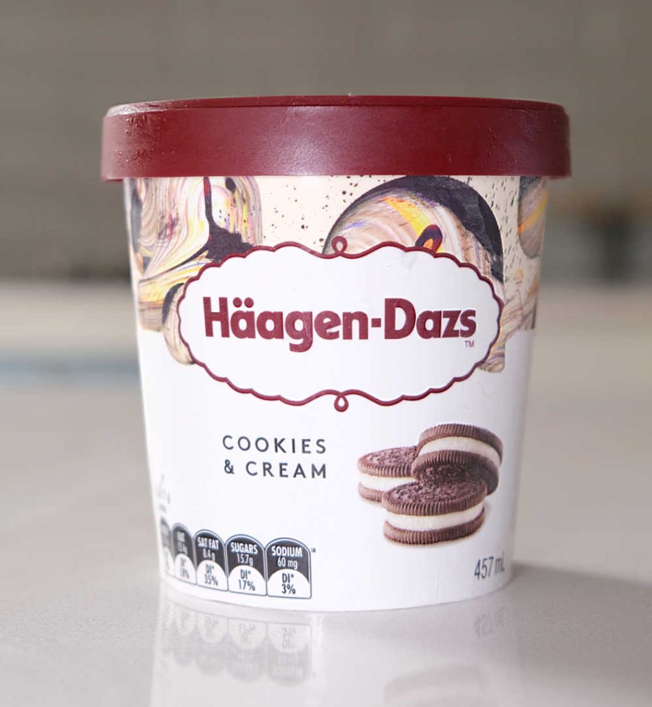 A frontal pic of a tub of Haagen-Dazs Ice Cream.