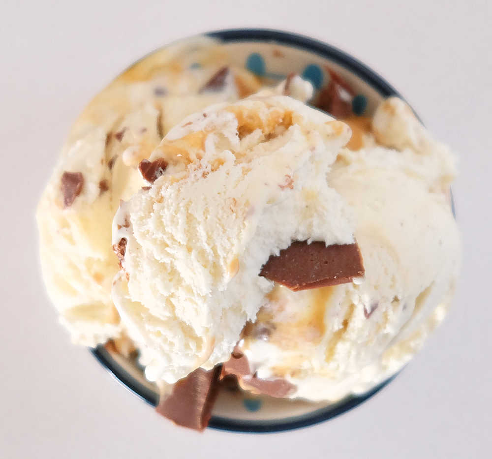 Top down picture of Magnum Luxe Salted Caramel Ice Cream in a bowl.
